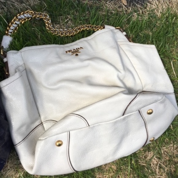 Prada Handbags - Prada Talco Cervo Lux Leather Chain Sd Pocket Bag